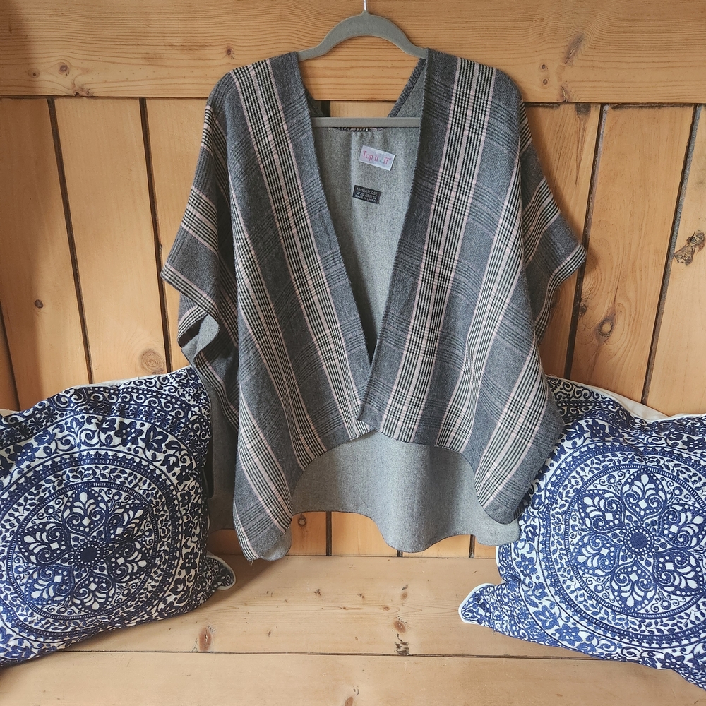 Gray Pink Black Womens Ponco Wrap W Sleeves Fits Small To Large